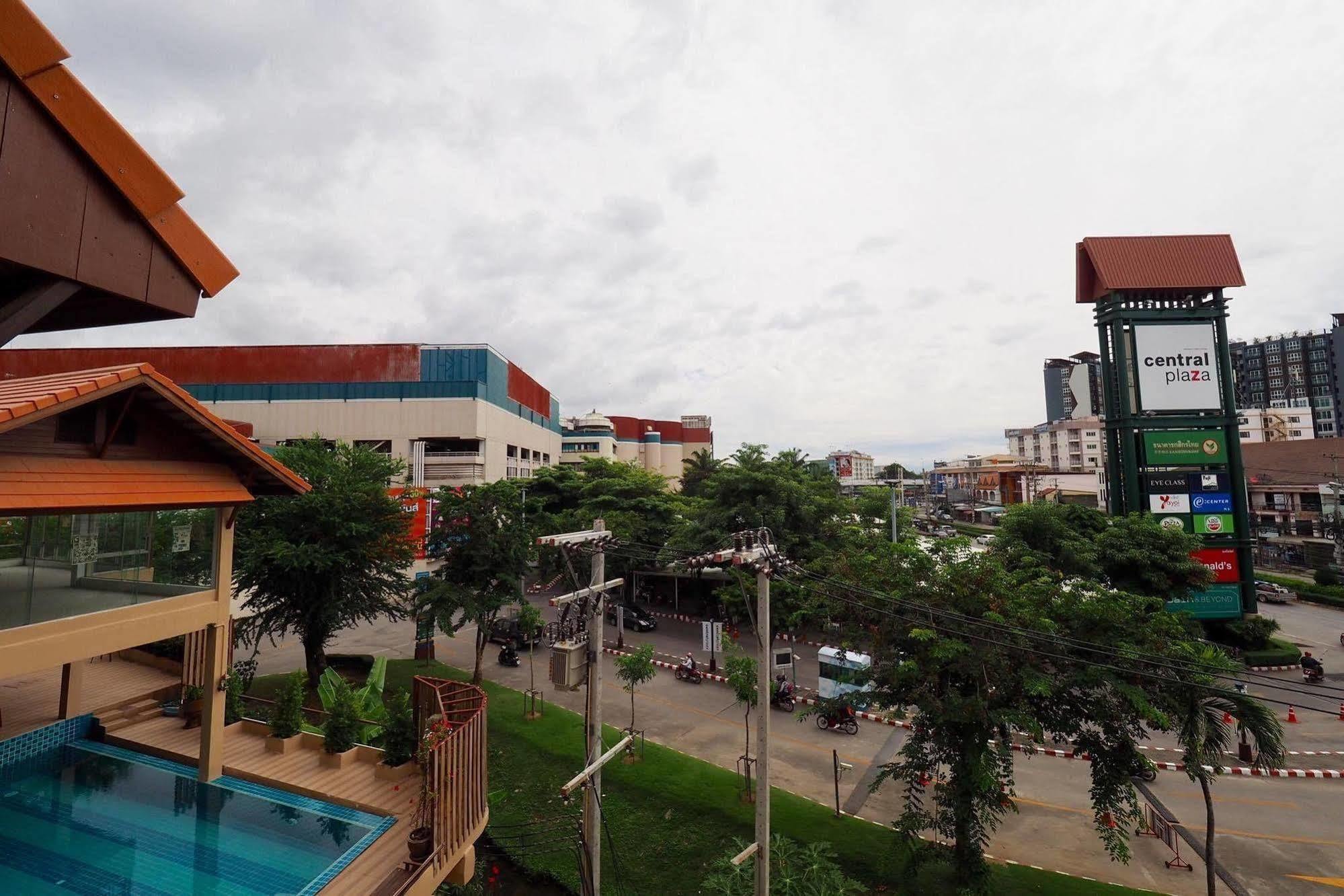 Fellow Hostel Chiang Mai Exterior foto