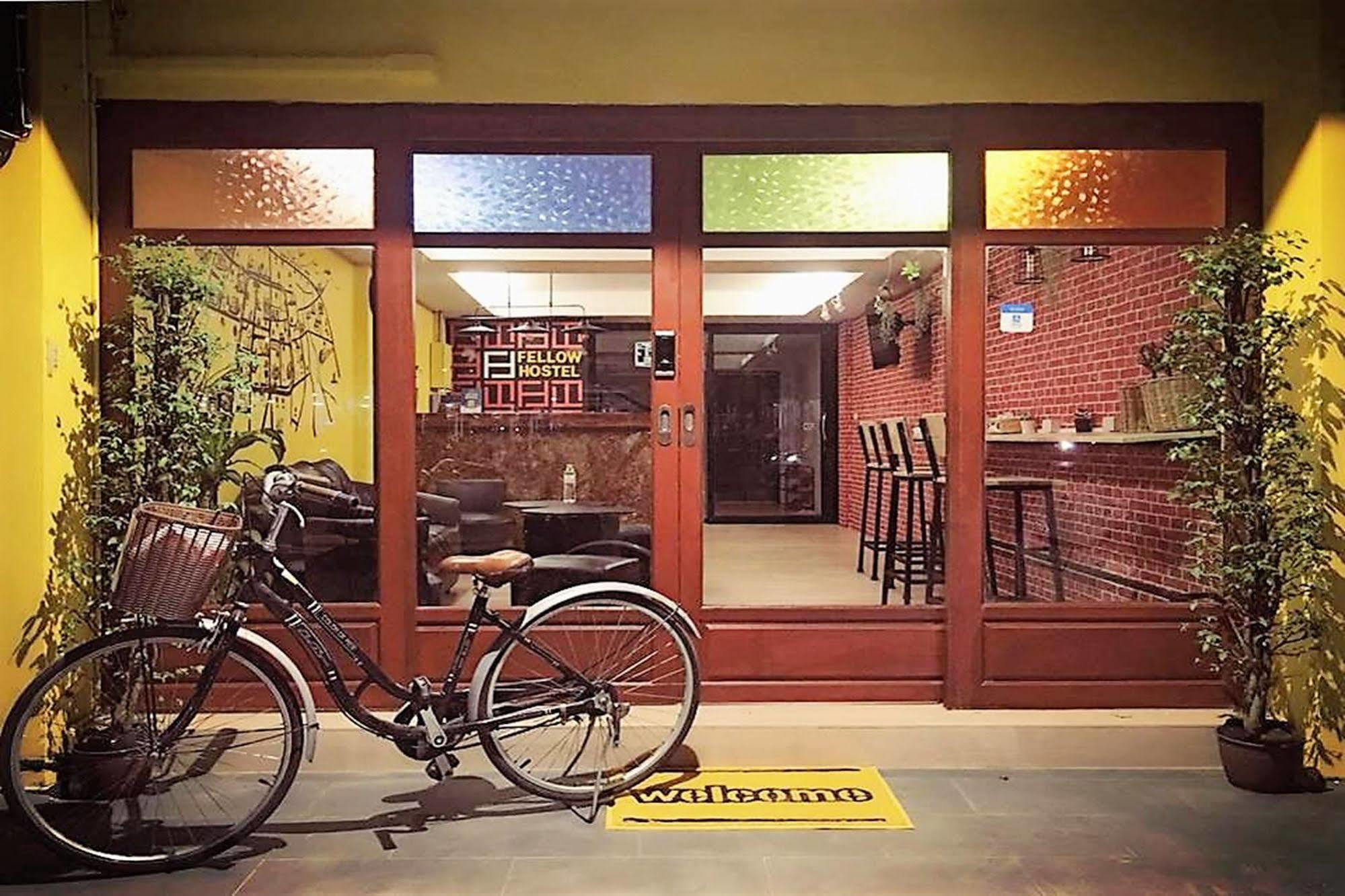 Fellow Hostel Chiang Mai Exterior foto